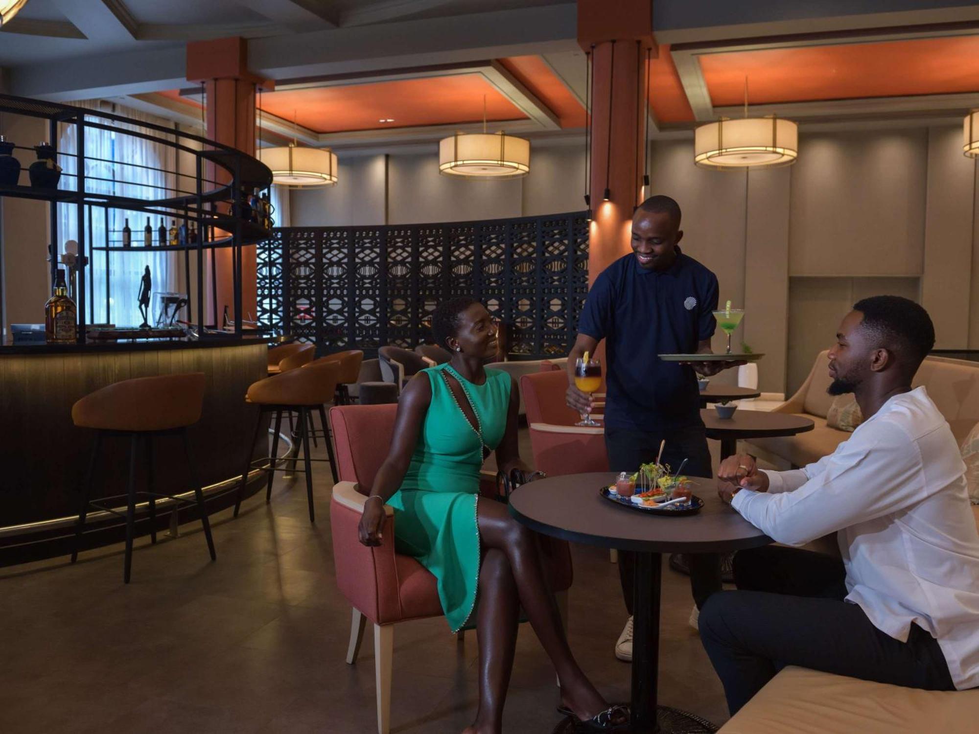 Отель Pullman Nairobi Upper Hill Экстерьер фото